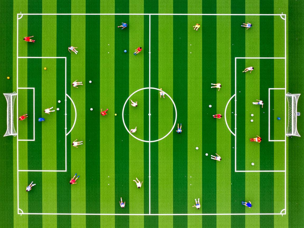 九游娱乐入口-中场传导密集区域是否决定控球成功率,中场传球运用最多的是什么传球 第2张